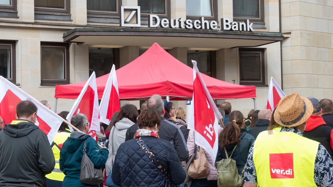 Verdi ruft zu bundesweiten Warnstreiks bei privaten Banken auf