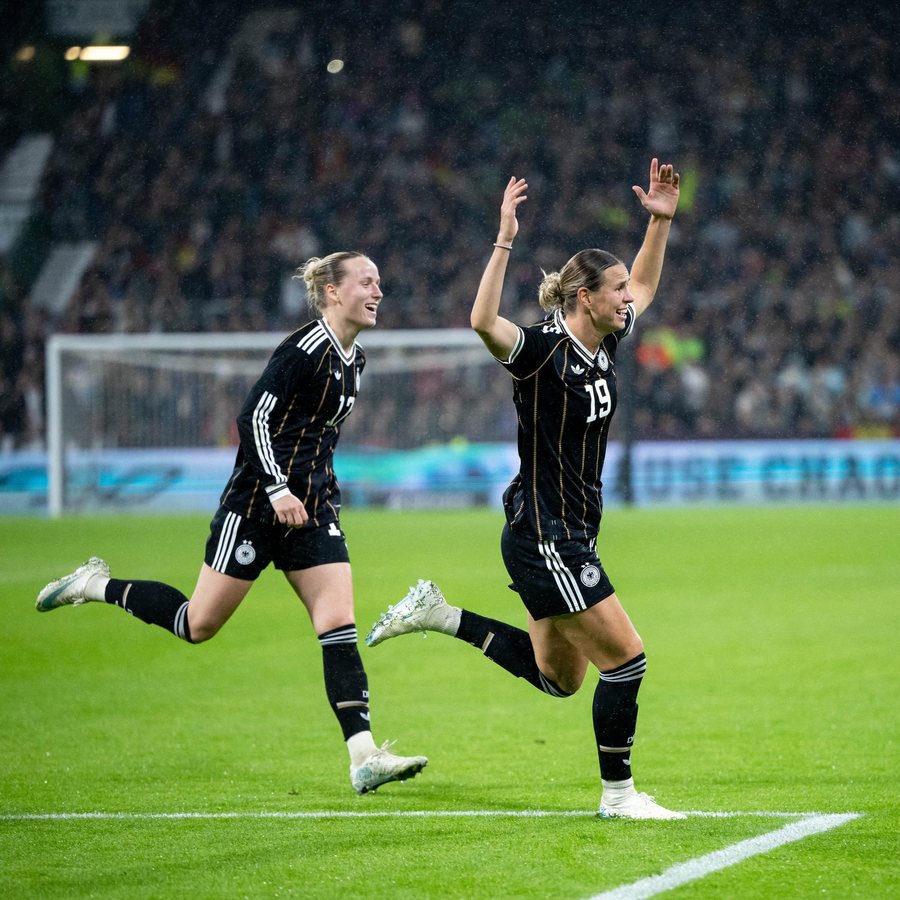 DFB-Frauen besiegen Japan in Bremen knapp