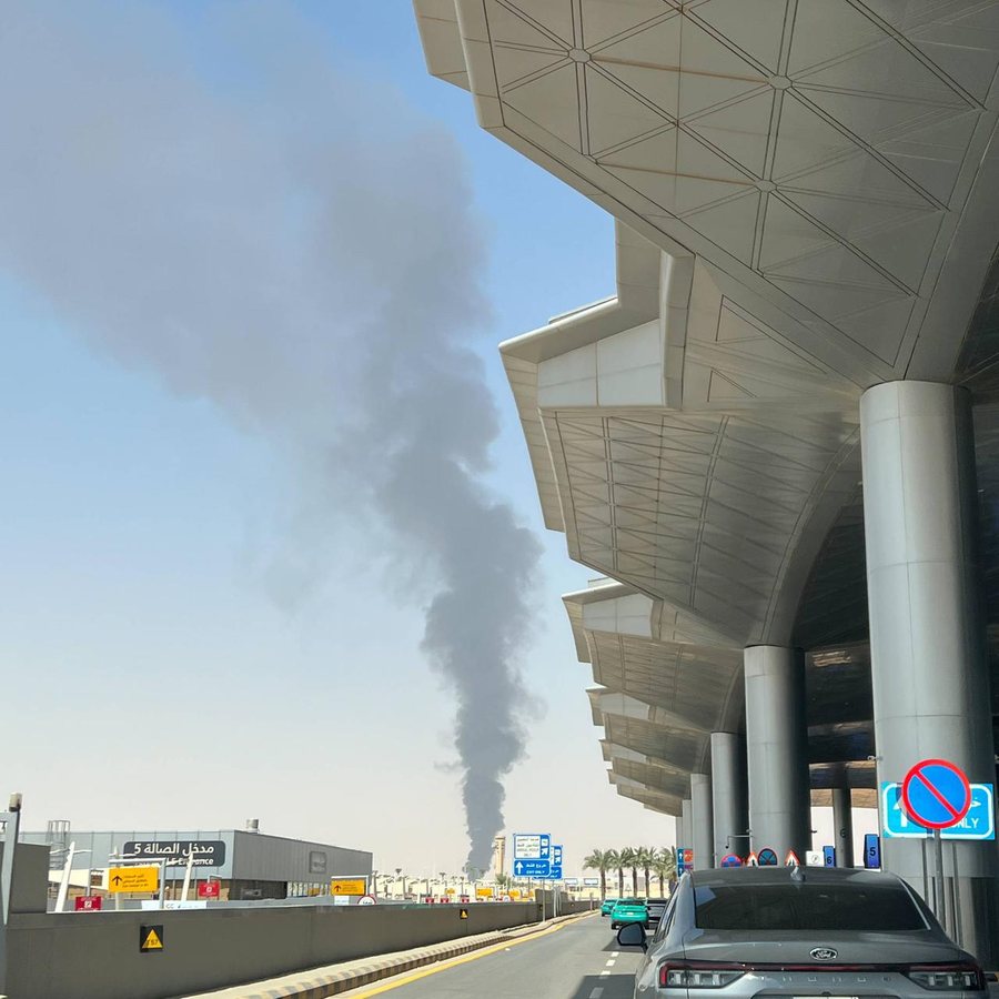 Mindestens zwölf Tote bei Angriff auf Flughafen Riad