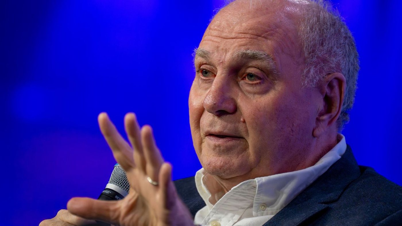 Uli Hoeneß spricht sich für Per Mertesacker beim DFB aus