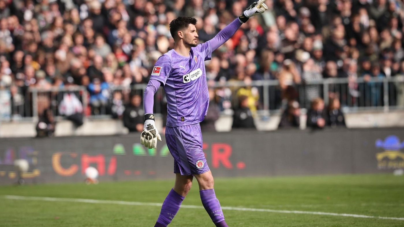 Ex-Pauli-Torwart Nikola Vasilj wechselt nach Saudi-Arabien
