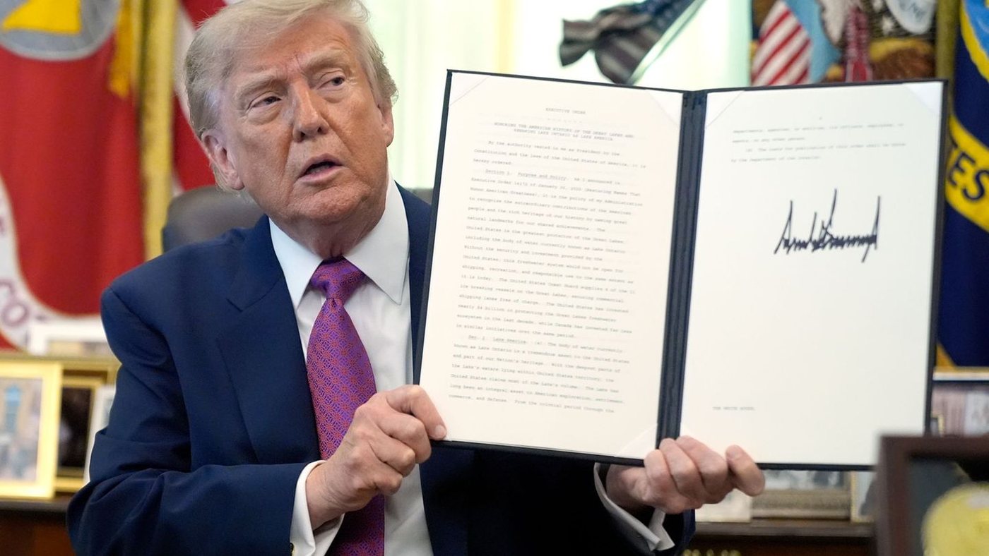 Trump benennt Lake Ontario in „Lake America“ um