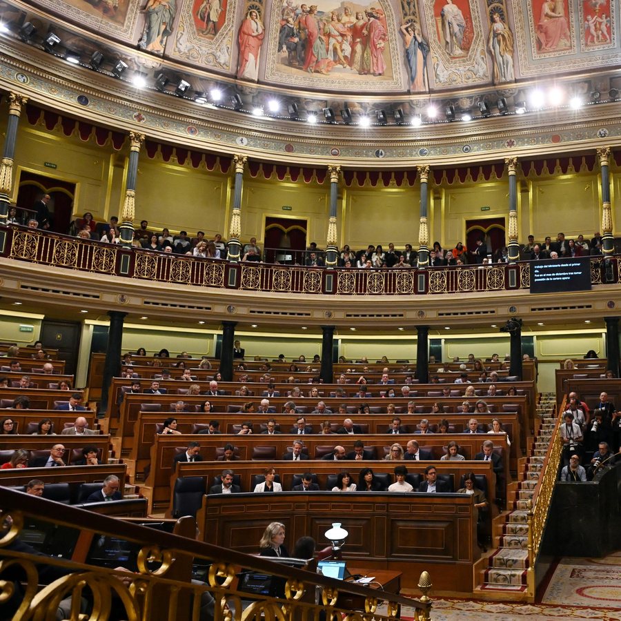 Spanisches Parlament lehnt Wohnungsdekrete der Regierung ab