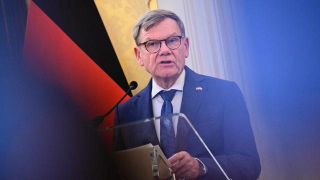 Wadephul wirft Putin brutale Zermürbungstaktik vor