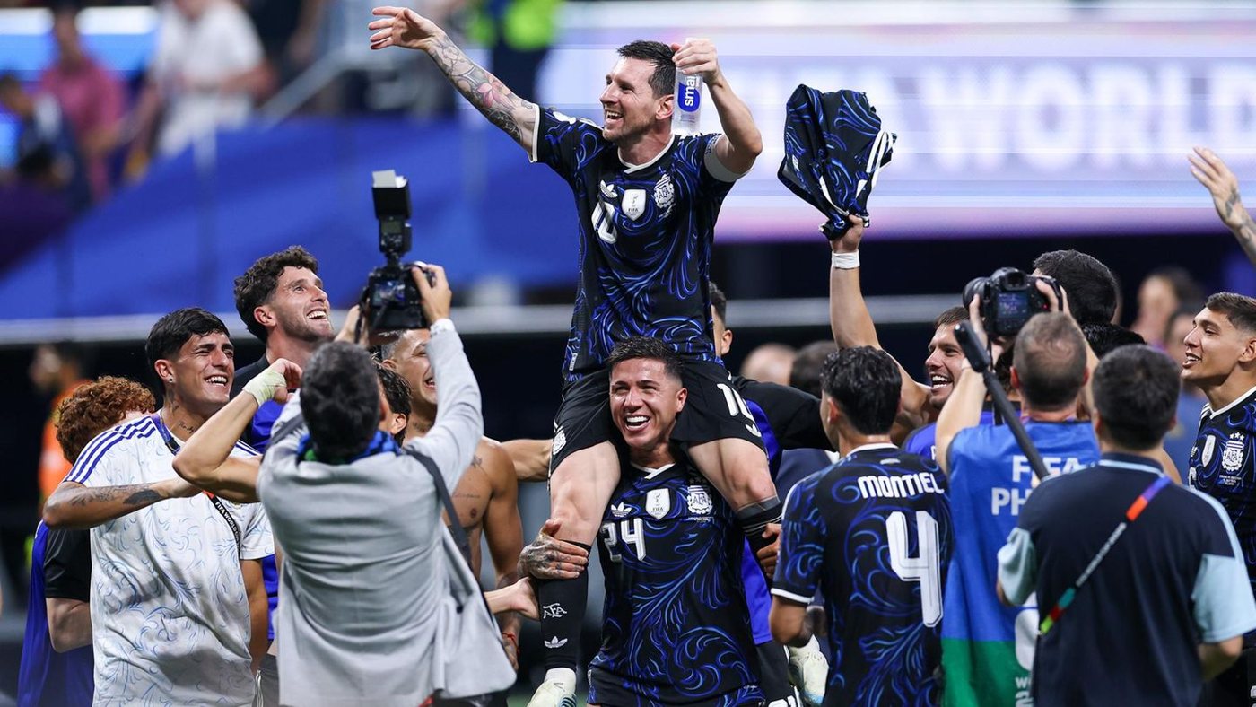 Argentinien erreicht WM-Finale durch dramatisches Comeback gegen England