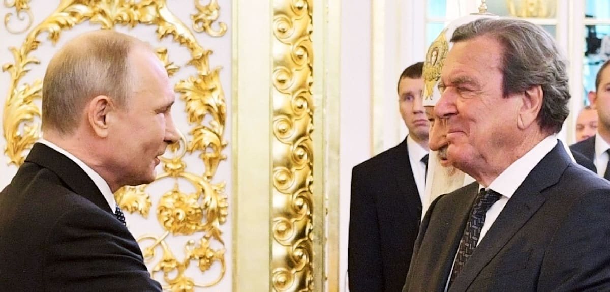 Putin lädt Schröder nach Moskau ein und veröffentlicht Fotos