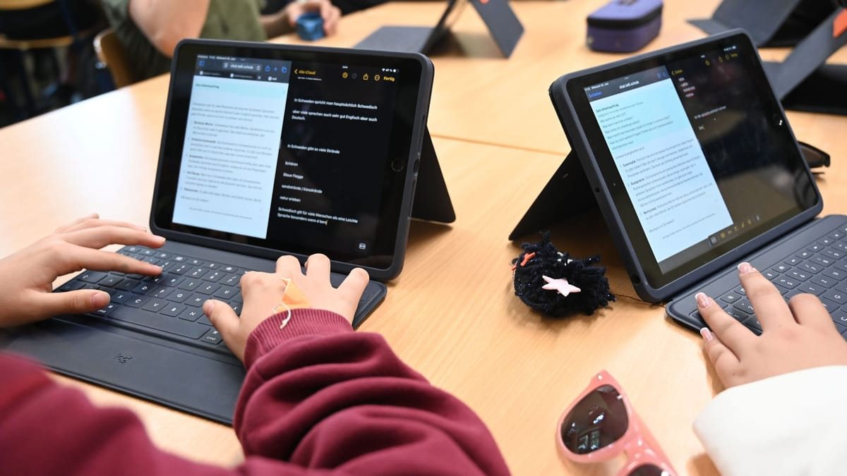 Umfrage: Fast alle älteren Schüler nutzen KI für Hausaufgaben