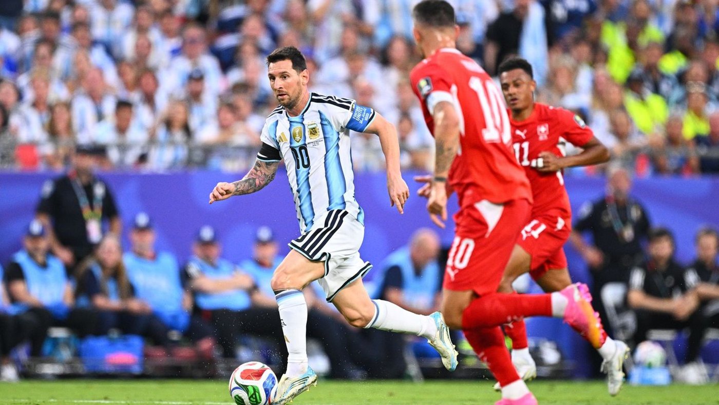 Argentinien müht sich ins Halbfinale der Fußball-WM