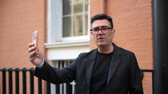 Andy Burnham stellt neues Kabinett vor – John Healey wird Finanzminister