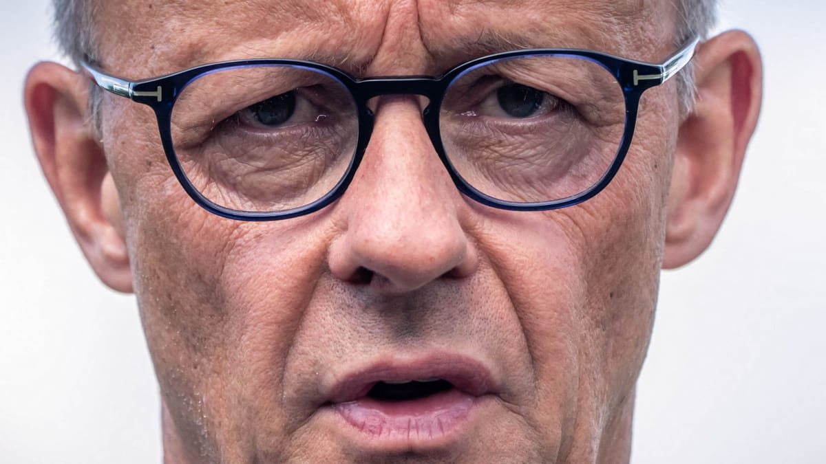 Pfiffe und Beschimpfungen bei Merz-Wahlkampfauftritt in Kühlungsborn