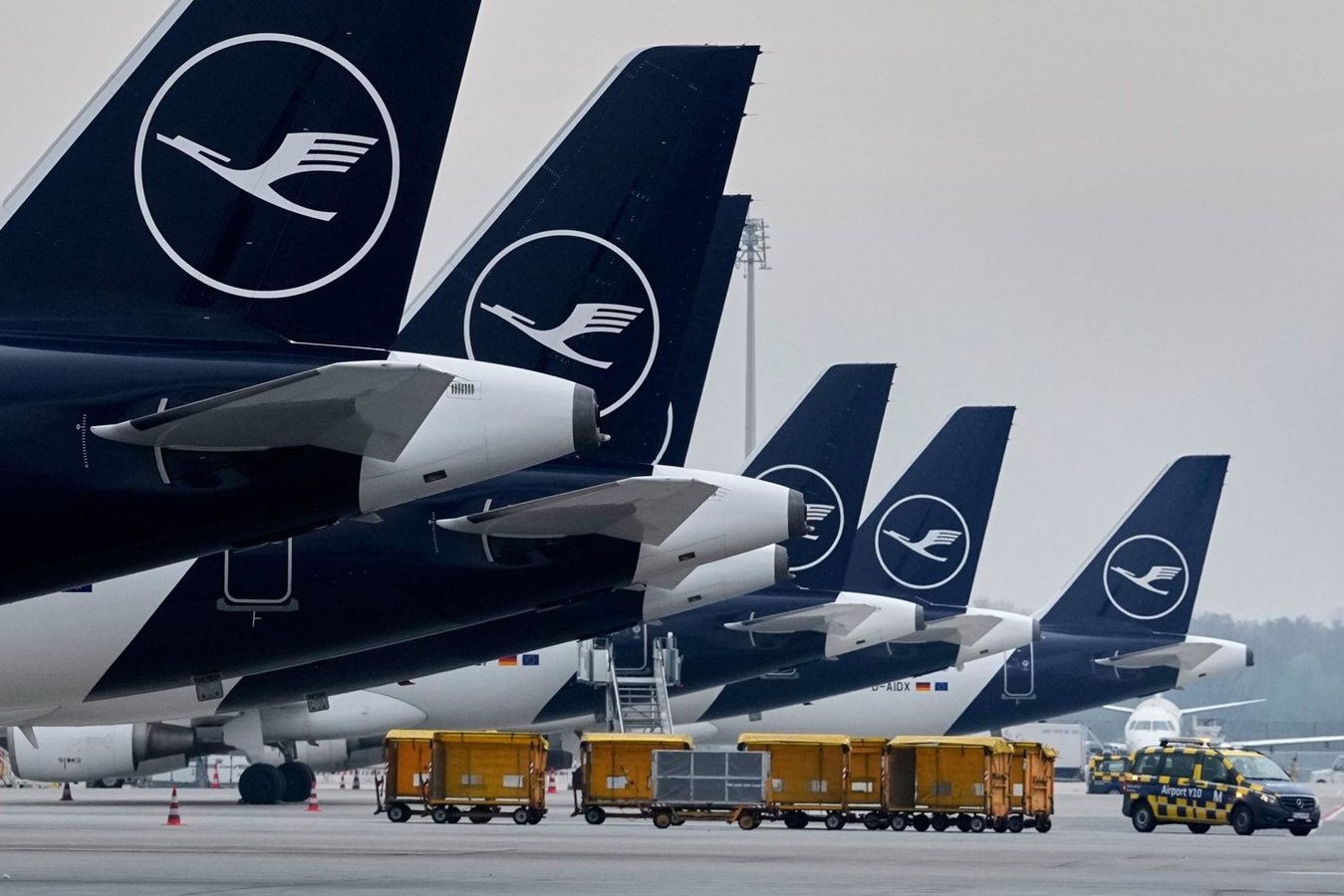 Houthi-Angriff auf Flughafen Riad tötet drei Saudis
