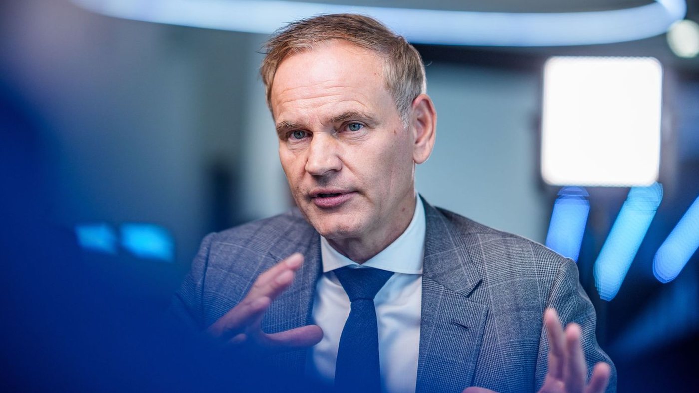 VW-Chef Blume bringt längere Arbeitszeiten ohne Lohnausgleich ins Spiel