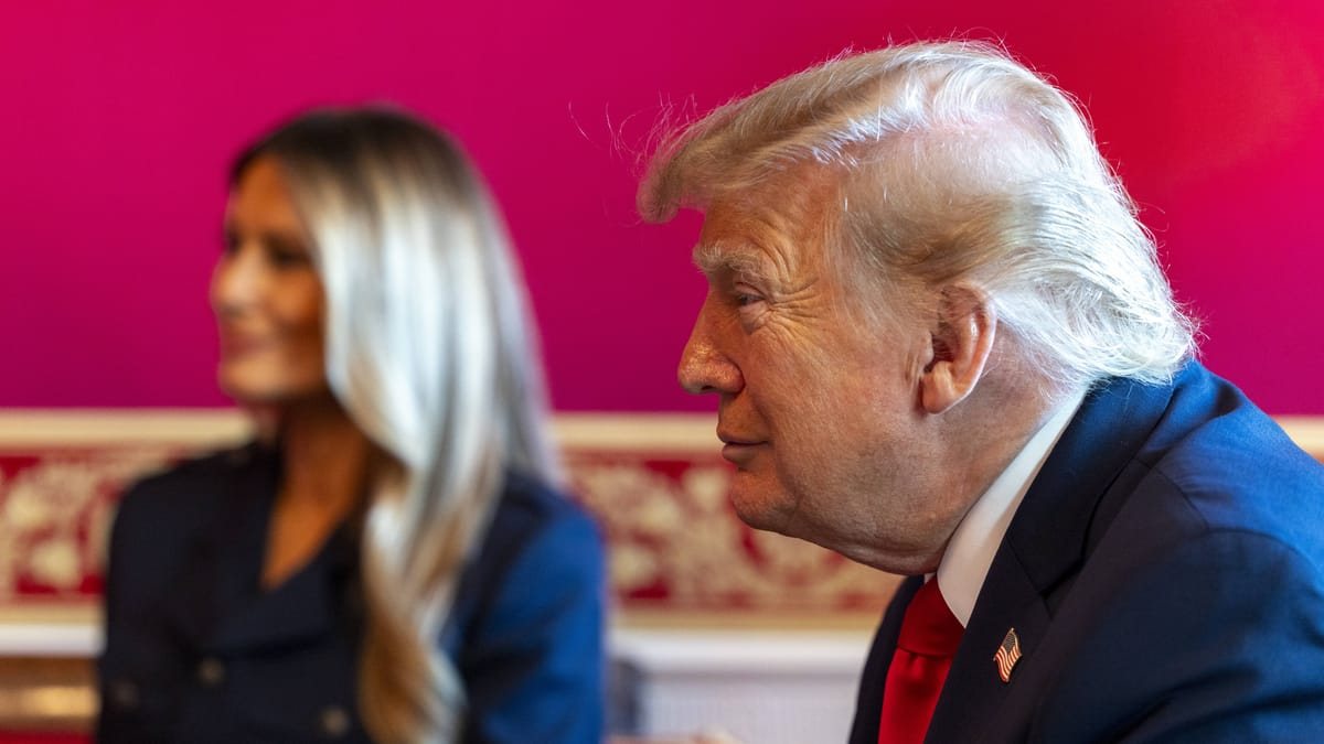 Trumps Umfragewerte sinken vor Midterms auf historischen Tiefstwert