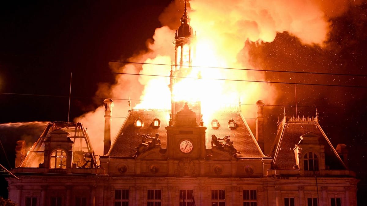 Proteste in Frankreich stärken die politischen Ränder