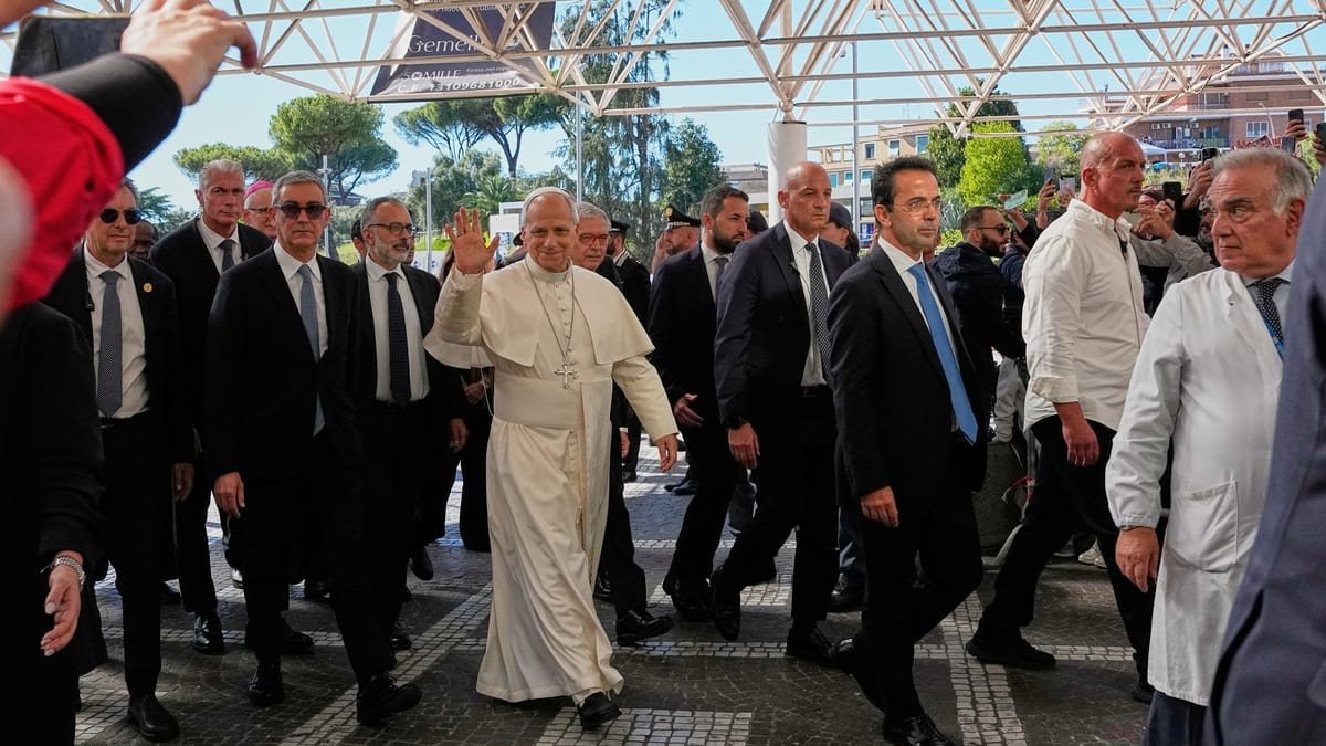 Papst Leo XIV. an der Lunge operiert