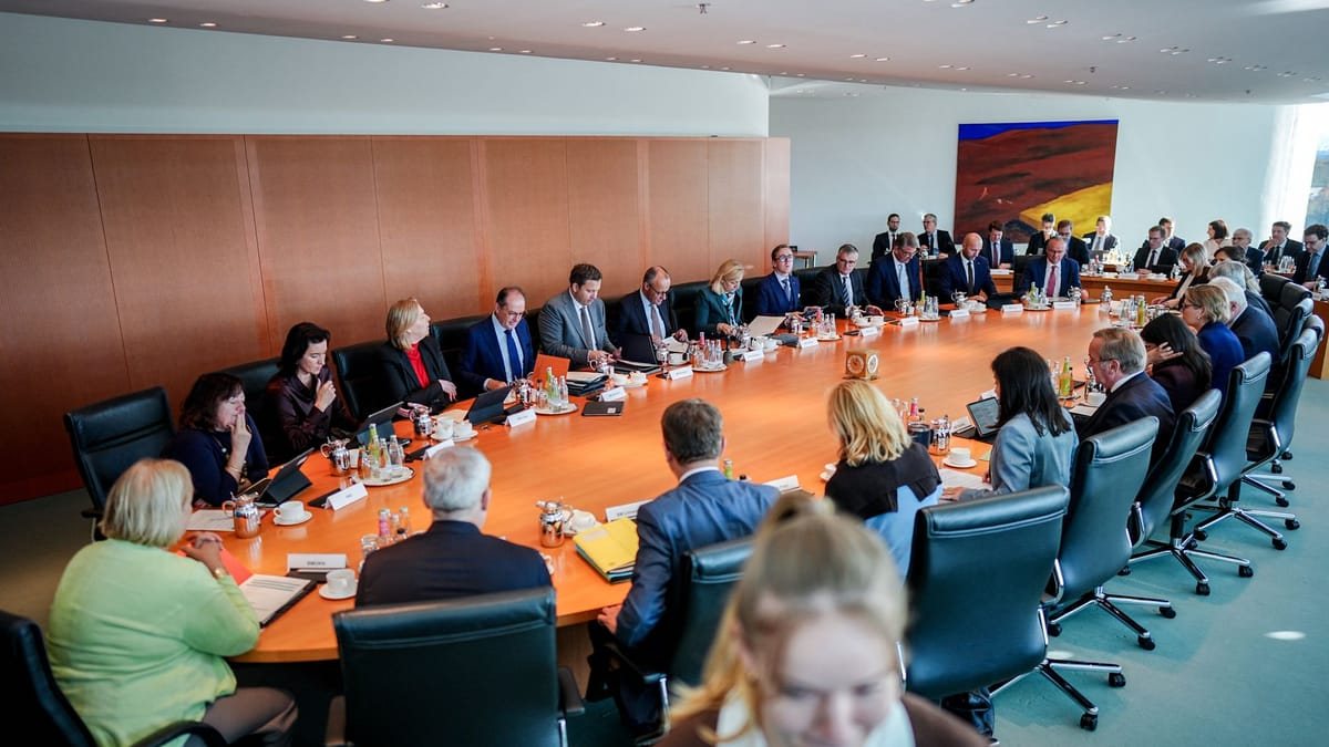 Bundesregierung beschließt Zehn-Punkte-Plan gegen Sozialmissbrauch