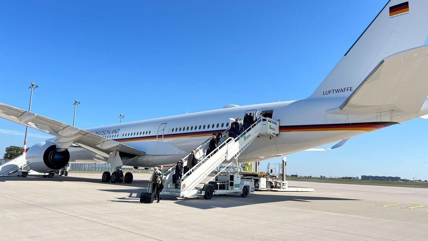 Steinmeier und Merz reisen fast zeitgleich nach Asien