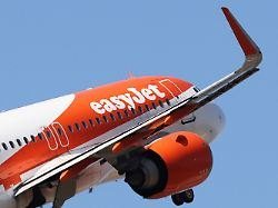 Acht Reisende nach Schlägerei an Bord von Ferienflieger vernommen