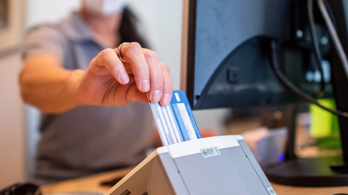 Pflegebranche kritisiert Zeitaufwand für das Einlesen von Versichertenkarten